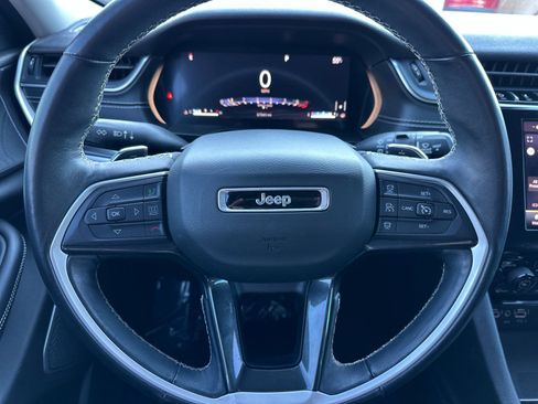 Used 2021 Jeep Grand Cherokee L Laredo w/ Luxury Tech Group I image 23