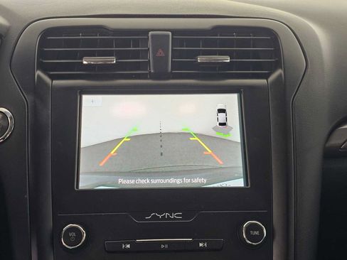 Used 2020 Ford Fusion SE w/ Equipment Group 151A FWD image 35