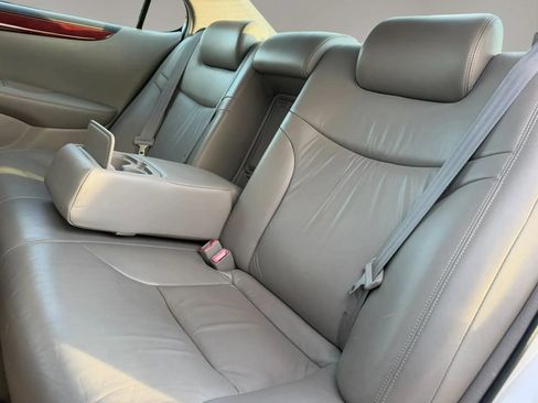 Used 2003 Lexus ES 330 w/ Premium Pkg FWD image 13