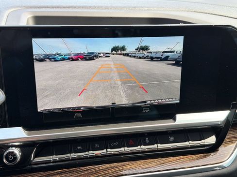 Used 2024 GMC Sierra 1500 Elevation RWD image 17