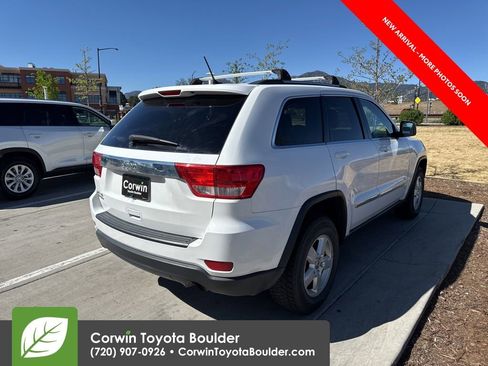 Used 2013 Jeep Grand Cherokee Laredo w/ Laredo E Group AWD/4WD image 7