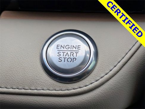 Used 2024 Lincoln Nautilus Reserve w/ Equipment Group 203A image 33