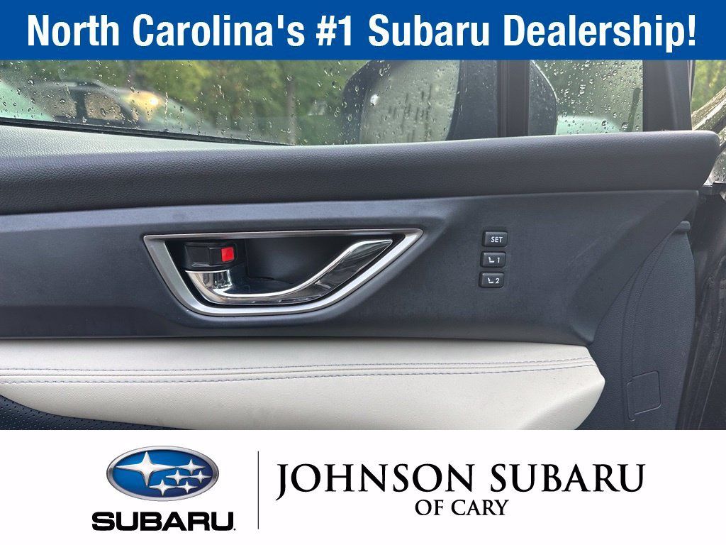 Used 2022 Subaru Ascent Limited AWD/4WD image 17
