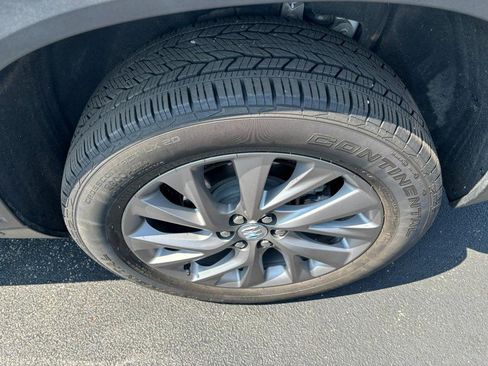 Used 2026 Buick Enclave Preferred AWD/4WD image 8