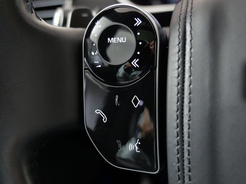 Used 2022 Land Rover Range Rover P525 Westminster Edition image 45