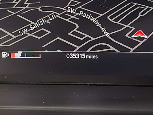 Used 2023 Land Rover Defender 90 X-Dynamic SE image 26