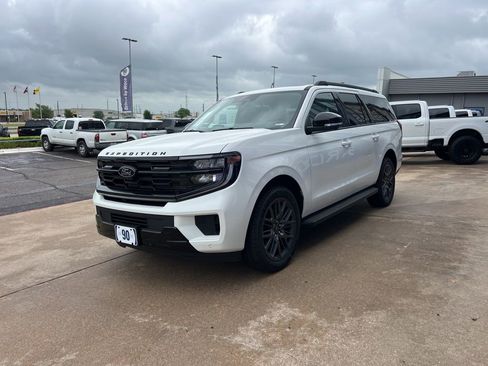 New 2026 Ford Expedition Max Platinum AWD/4WD image 4