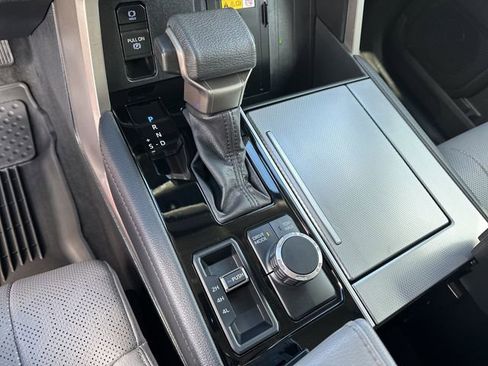 Certified 2024 Toyota Sequoia Limited image 20