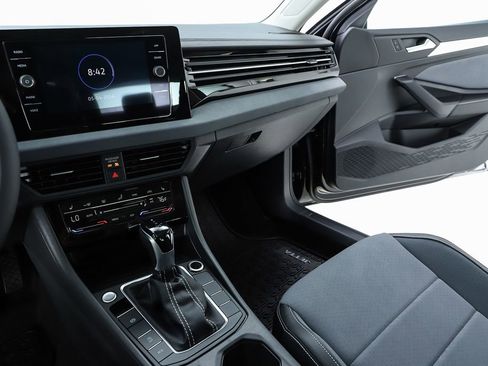 New 2026 Volkswagen Jetta SE FWD image 60