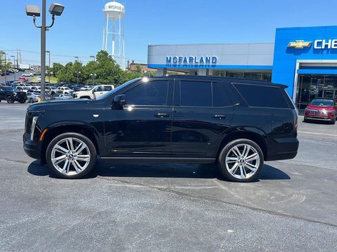 Used 2025 Cadillac Escalade Sport w/ Touring Package AWD/4WD image 2