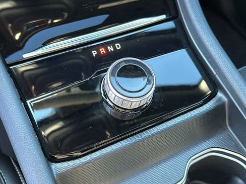 Used 2025 Jeep Grand Cherokee Altitude image 18