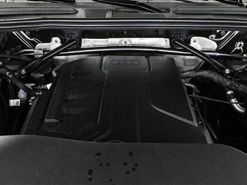 New 2025 Audi Q5 Premium Plus image 23