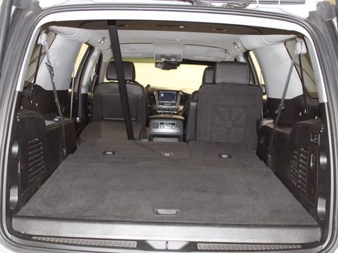 Used 2020 Chevrolet Suburban Premier RWD image 45