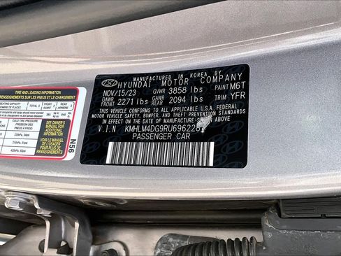 Used 2024 Hyundai Elantra SEL FWD image 32