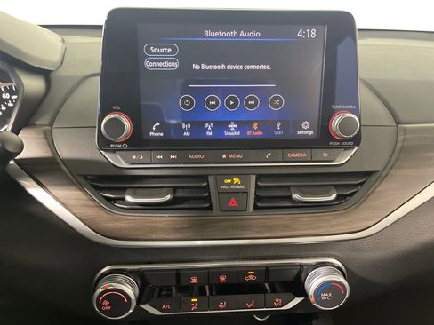 Used 2024 Nissan Altima 2.5 SV image 22