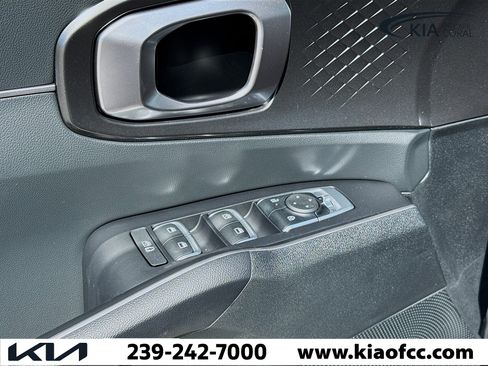 New 2026 Kia Sorento LX FWD image 21