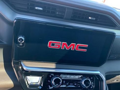 Used 2023 GMC Sierra 1500 Denali w/ Denali Reserve Package AWD/4WD image 27