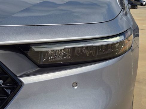 Used 2025 Honda Accord Touring image 32