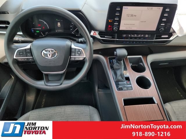 Used 2021 Toyota Sienna LE FWD image 27