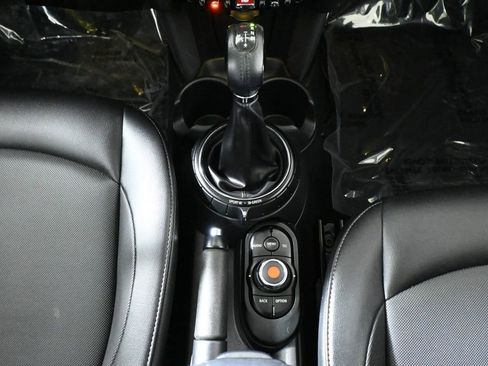 Used 2016 MINI Cooper 4-Door Hardtop image 19
