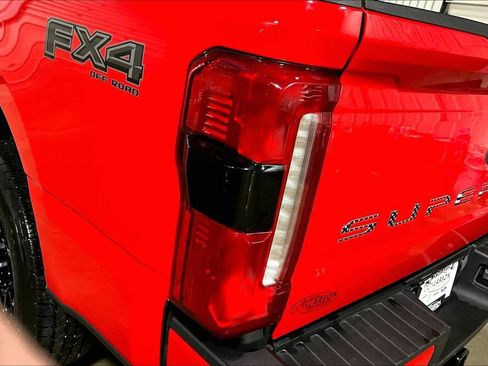 Certified 2023 Ford F350 XLT w/ Black Appearance Package image 8