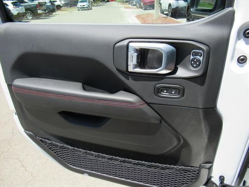 New 2026 Jeep Wrangler Unlimited Rubicon AWD/4WD image 20