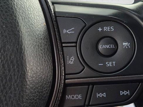 Used 2023 Toyota Camry SE FWD image 12