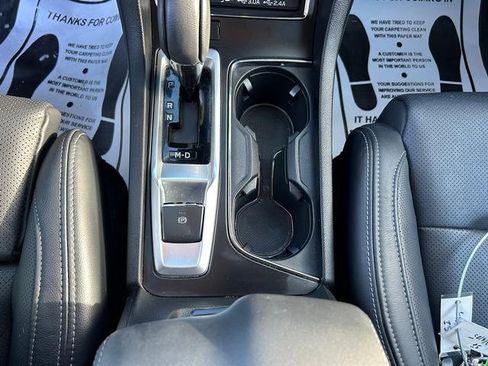 Used 2024 Subaru Ascent Limited image 20