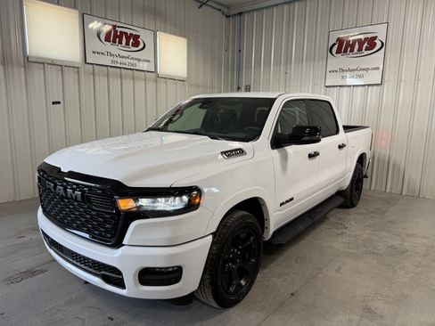 Used 2025 RAM 1500 Big Horn AWD/4WD image 13