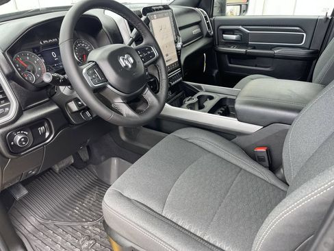 New 2026 RAM 2500 Big Horn AWD/4WD image 17