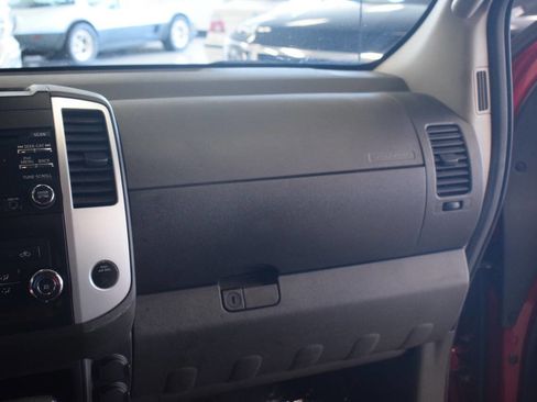 Used 2013 Nissan Frontier SV RWD image 46