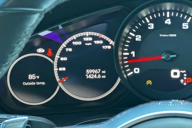 Used 2022 Porsche Cayenne AWD/4WD image 27