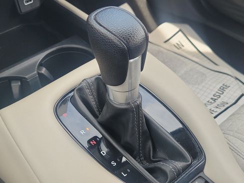 Used 2024 Honda HR-V LX image 21