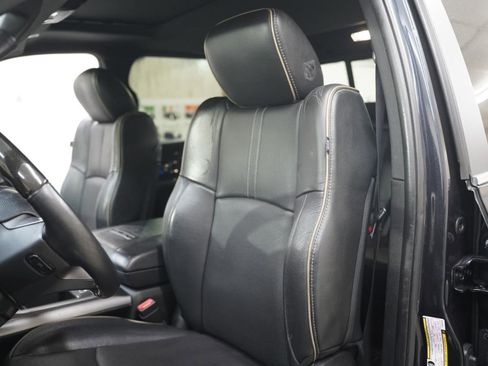 Used 2017 RAM 2500 Limited image 25