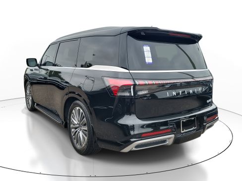 New 2026 INFINITI QX80 Luxe image 4