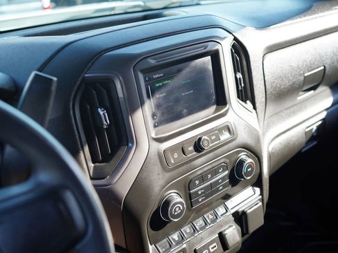 Used 2024 Chevrolet Silverado 3500 W/T AWD/4WD image 15