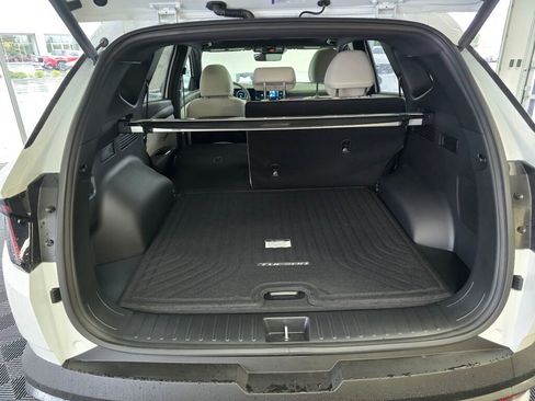 New 2026 Hyundai Tucson Limited image 17