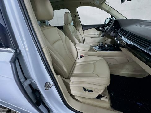 Used 2018 Audi Q7 3.0T Premium Plus image 30