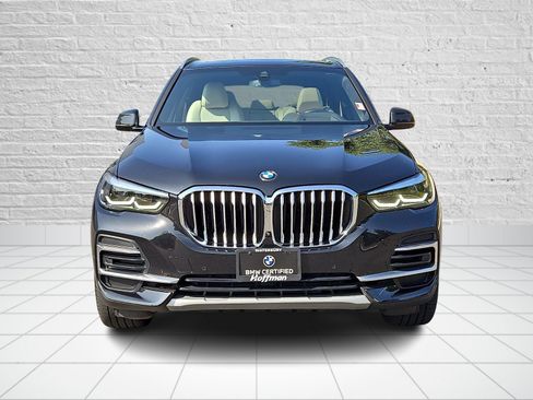 Used 2022 BMW X5 xDrive40i w/ Premium Package AWD/4WD image 2