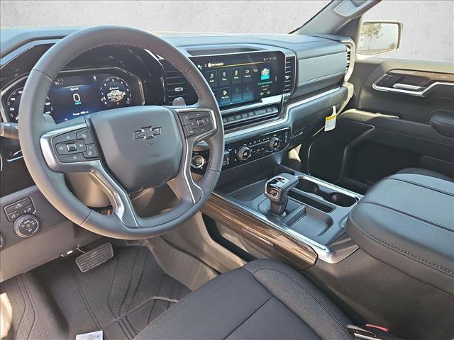 New 2026 Chevrolet Silverado 1500 RST w/ Dark Appearance Package AWD/4WD image 3