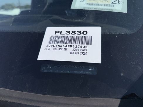 Used 2023 Cadillac Escalade ESV Sport image 9