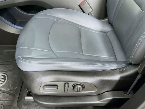 Used 2023 Buick Enclave Essence w/ Experience Buick Package image 29