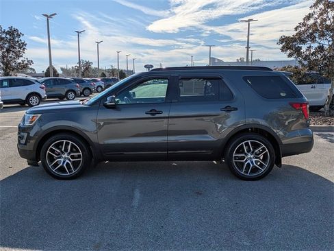 Certified 2017 Ford Explorer Sport w/ Equipment Group 401A image 7