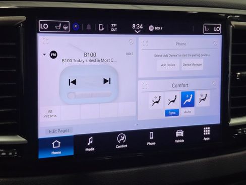 Used 2024 Chrysler Pacifica Touring-L FWD image 36