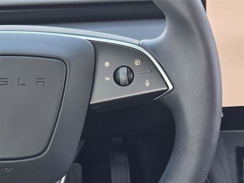 Used 2025 Tesla Model 3 Long Range RWD image 26