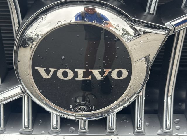 Used 2025 Volvo S90 B6 Plus AWD/4WD image 31