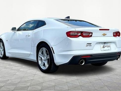 Used 2021 Chevrolet Camaro LT image 4