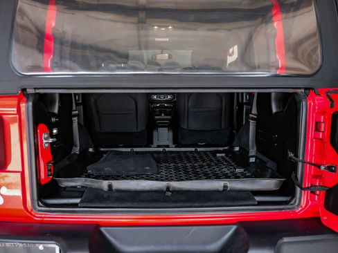 Used 2019 Jeep Wrangler Sport AWD/4WD image 38
