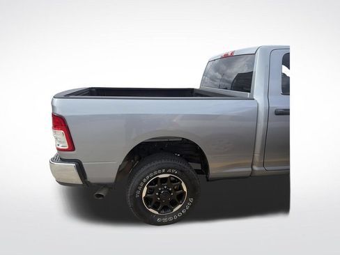 Used 2020 RAM 2500 Tradesman w/ Chrome Appearance Group AWD/4WD image 8