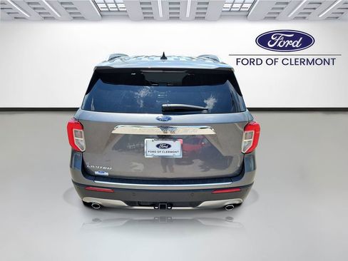 Used 2022 Ford Explorer Limited w/ Equipment Group 301A RWD image 4
